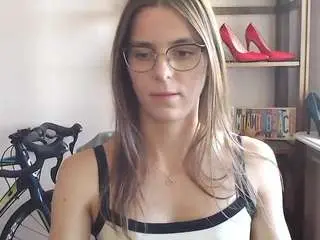 Megidesire  live sex cam