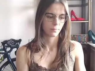 Megidesire  live sex cam