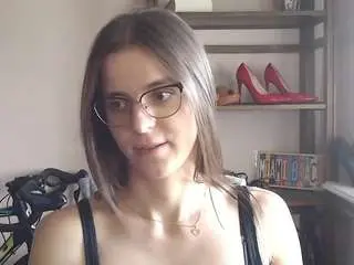 Megidesire  live sex cam