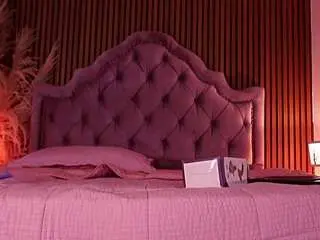 Vaiolet-hot  live sex cam