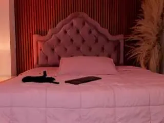 Vaiolet-hot  live sex cam