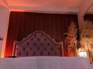 Vaiolet-hot  live sex cam
