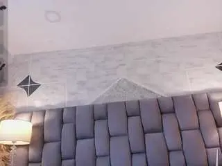 Vaiolet-hot  live sex cam