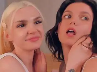 Denesejirik  live sex cam