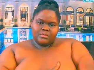 Ebonyhotbuns  live sex cam