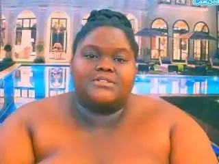 Ebonyhotbuns  live sex cam