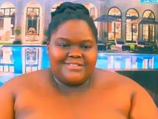 Ebonyhotbuns  live sex cam