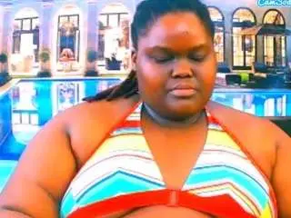 Ebonyhotbuns  live sex cam