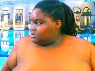 Ebonyhotbuns  live sex cam