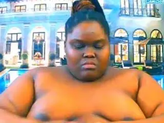 Ebonyhotbuns  live sex cam