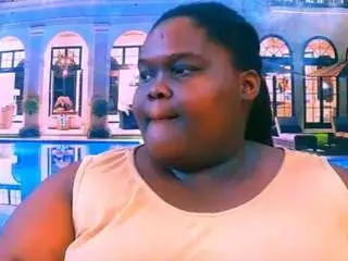 Ebonyhotbuns  live sex cam