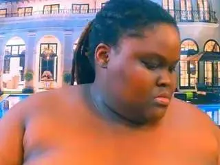 Ebonyhotbuns  live sex cam