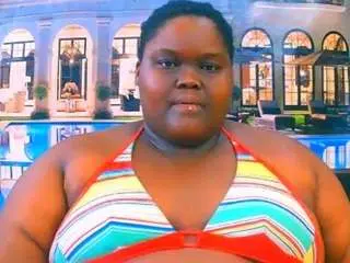 Ebonyhotbuns  live sex cam
