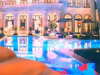 Ebonyhotbuns  live sex cam