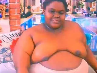 Ebonyhotbuns  live sex cam