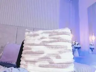Hannadanniels  live sex cam