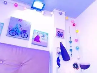 Lili-and-breazer  live sex cam