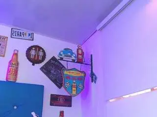 Lili-and-breazer  live sex cam