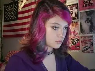Micahoguinn  live sex cam