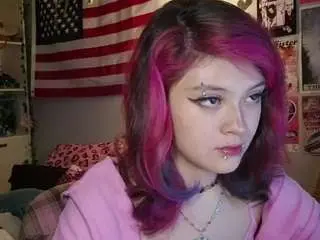 Micahoguinn  live sex cam
