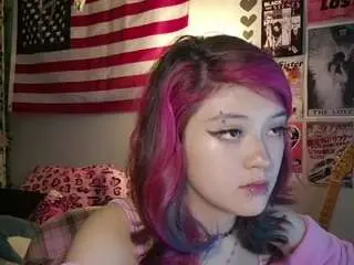 Micahoguinn  live sex cam