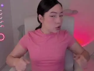 Bubble-gum  live sex cam