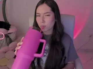 Bubble-gum  live sex cam