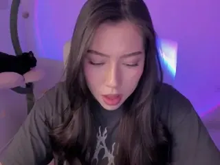 Bubble-gum  live sex cam