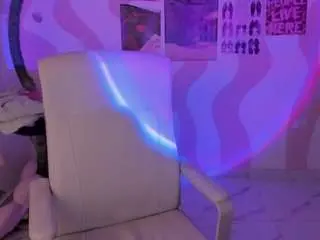 Bubble-gum  live sex cam