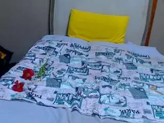 Darksweetrose  live sex cam