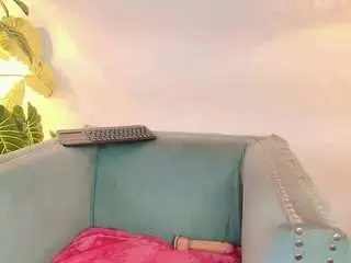 Hottiepink02  live sex cam