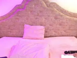 Hottiepink02  live sex cam