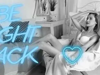 Leylla13  live sex cam