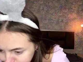 Trinasmathers  live sex cam