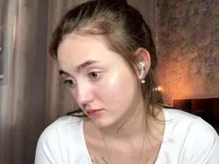 Trinasmathers  live sex cam