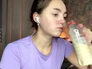 Trinasmathers  live sex cam