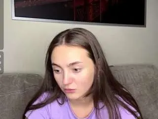 Trinasmathers  live sex cam