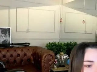 Avalodge  live sex cam