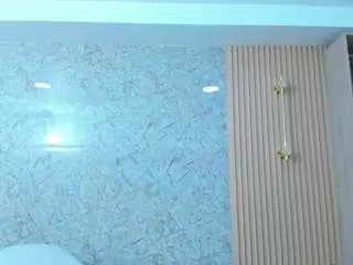 Antonella-west  live sex cam