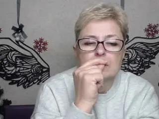 Emiliagree  live sex cam