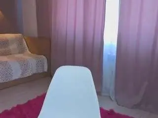 Honey-alinne  live sex cam