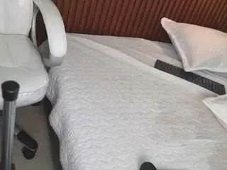 Katia-3  live sex cam