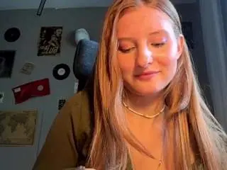 Kyleeleash  live sex cam
