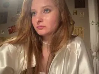 Kyleeleash  live sex cam