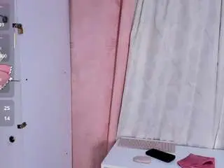 Meganloovee  live sex cam