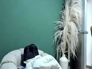 Meganloovee  live sex cam