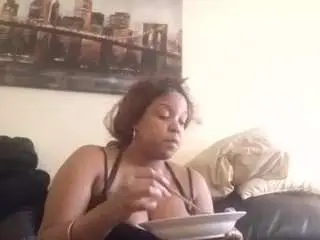 Sweetnesssqueen  live sex cam