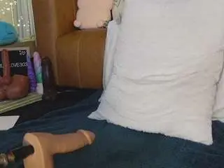 Taylorlove303  live sex cam