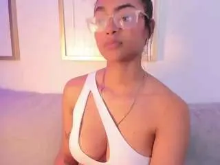 Alice-simmons  live sex cam