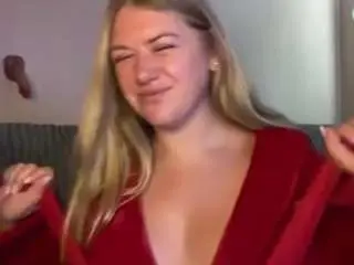 Allygirlnextdoor  live sex cam